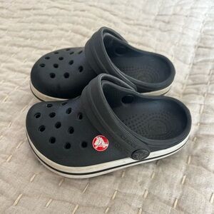 Kids toddler Crocs Navy red Clogs size 4/5